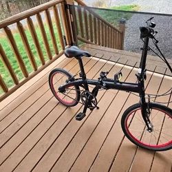 Novara FlyBy Folding Bike – Clean, Commuter-Ready, Folds Fast!