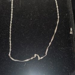 20 In White Gold 14k
