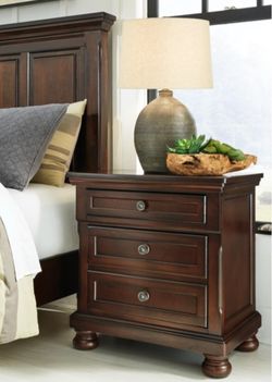 New Ashley Nightstand Or End Table