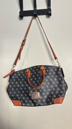 Dooney & Bourke purse