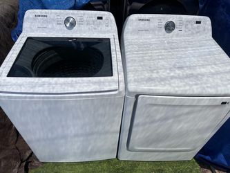 Samsung self clean•smart care• Top Load Washer and Electric Dryer !