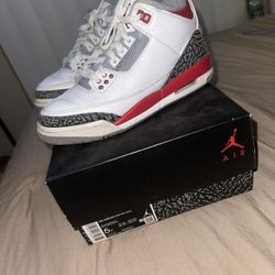 JORDAN 3S FIRE REDS