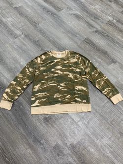 Levi men’s camo light crew neck sweater size XL 2XL