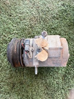 2017–2019 Ford F-450 6.7L Power Stroke A/C Compressor