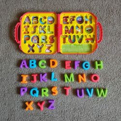 Sesame Street Elmo's On The Go Letters