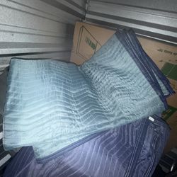 Moving Blankets 