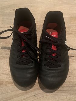 Youth Soccer Cleats - Size 13