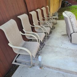 6 Outdoor Chairs
