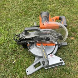Ridgid 10” Miter Saw 