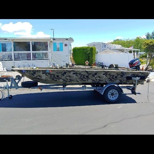 15ft Duck Hunting Or Fishing Boat.