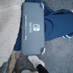 NINTENDO SWITCH LIGHT GRAY