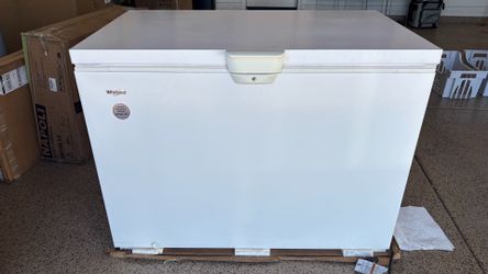 As new!! Spotless 15 cu. ft. Whirlpool Chest Freeze