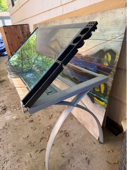 Art desk