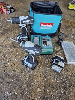 Makita drill set