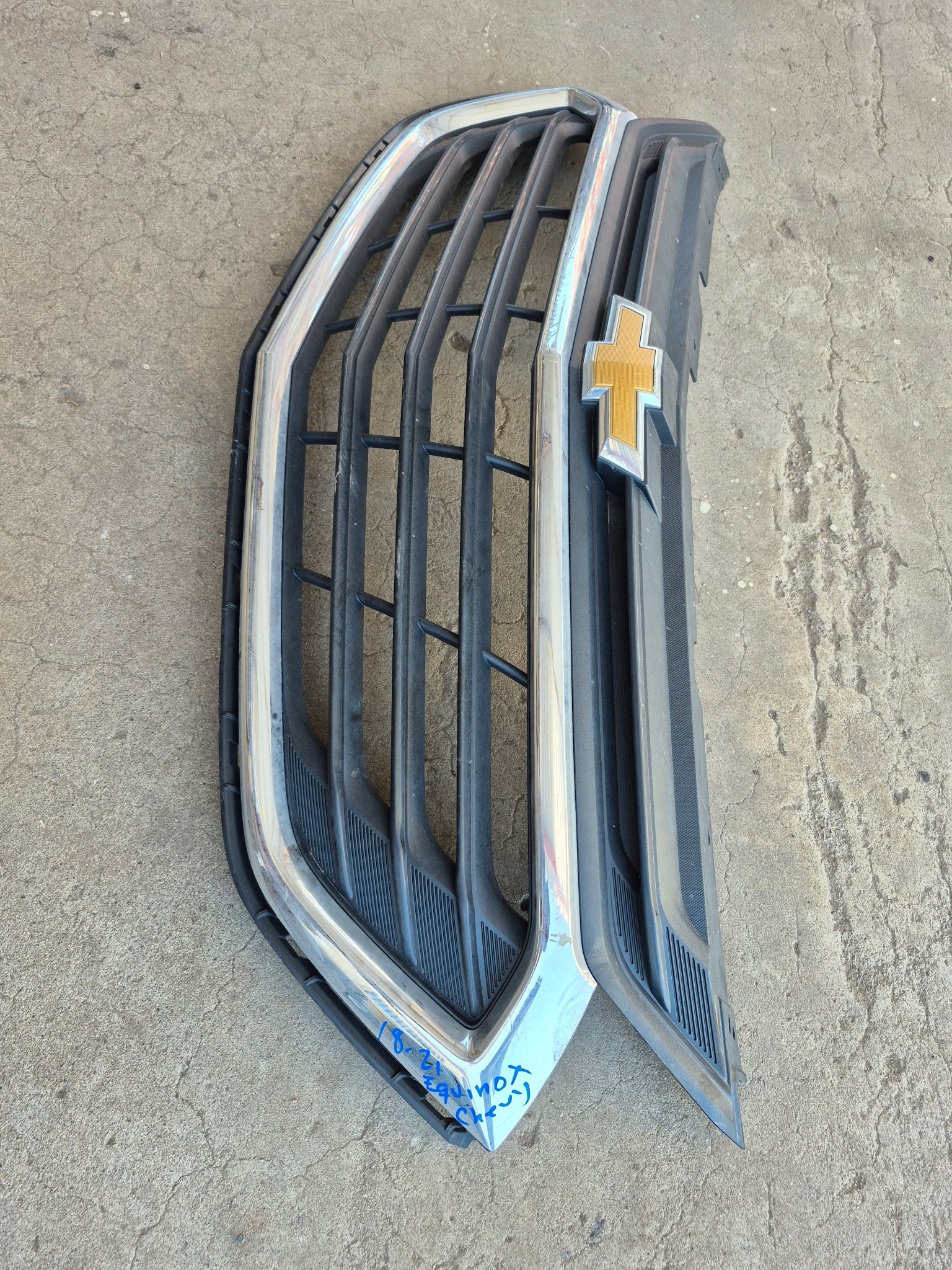Chevy Equinox Grille Oem