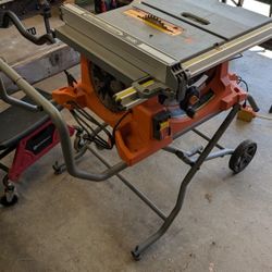 Ridgid 10" Table Saw With Stand