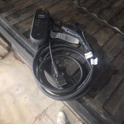 Audi E-tron Universal Charger