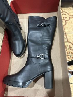 Andrea boots
