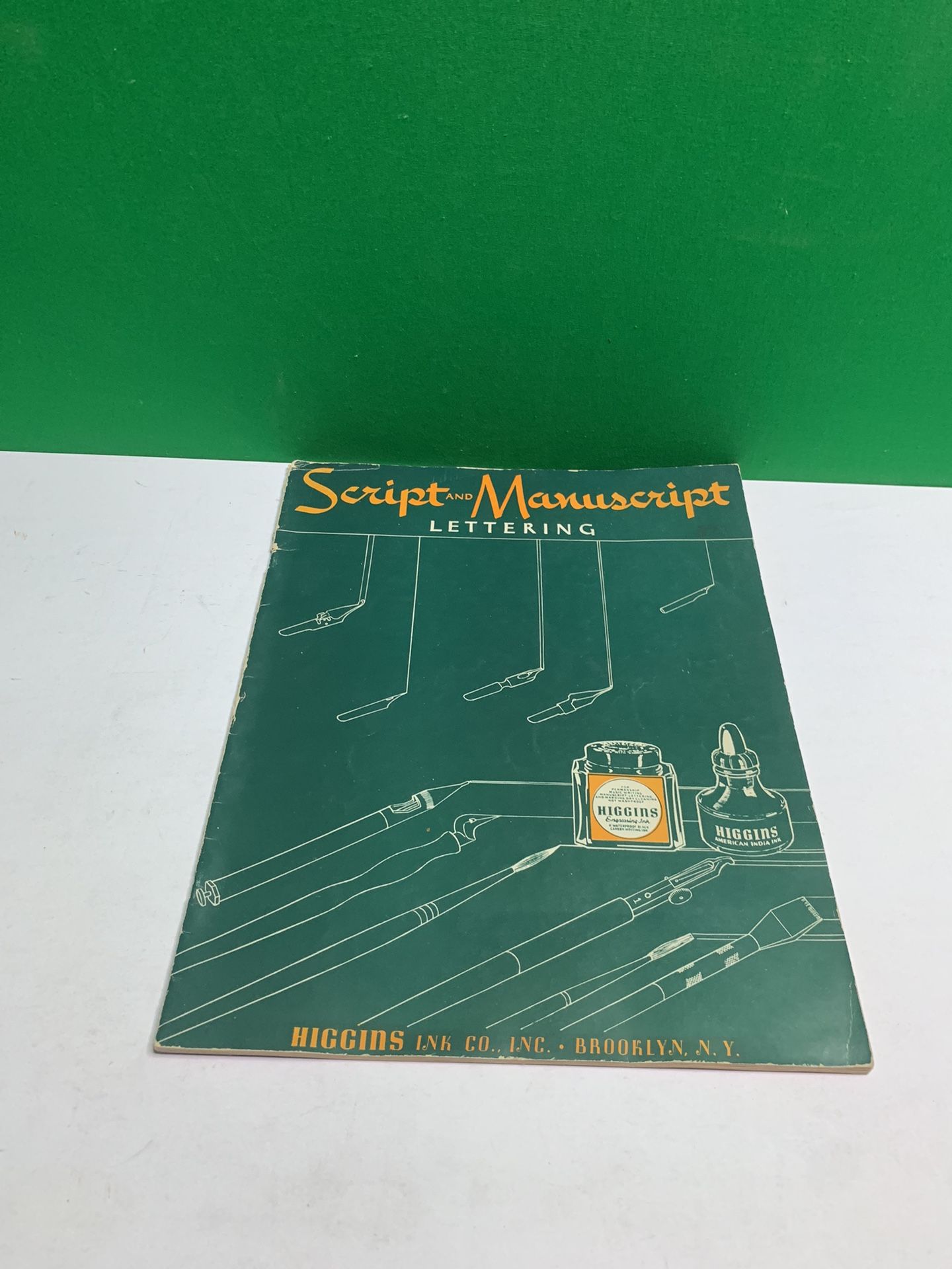 SCRIPT AND MANUSCRIPT LETTERING 1946 Higgins Ink Co 1st Edition 6th Printing VG