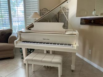 Schafer & Sons Baby Grand Piano SS51