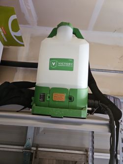 Victory Back Pack Electric With Battery And Charger Almost New Works Great