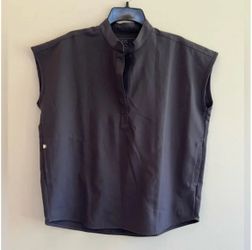 FIGS Rafaela Scrub Top V-Neck Top, Charcoal Gray, Small