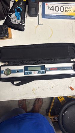 Bosch Professional GAM 220 MF Digital Angle Finder