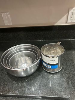 Stainless Steel Mixing Bowls and Flour Sifter Set
