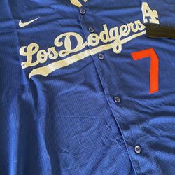 Dodgers Urias Jersey 