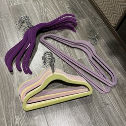 25 Clothes Hangers Lot