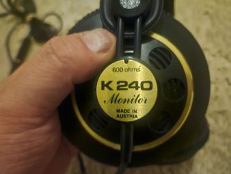AKG K240 Headphone
