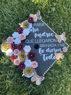 Customized Graduation Topper
