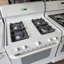 White 30" Wide Apartment Size GE 4 Burner Gas Stove Range Estufa 
