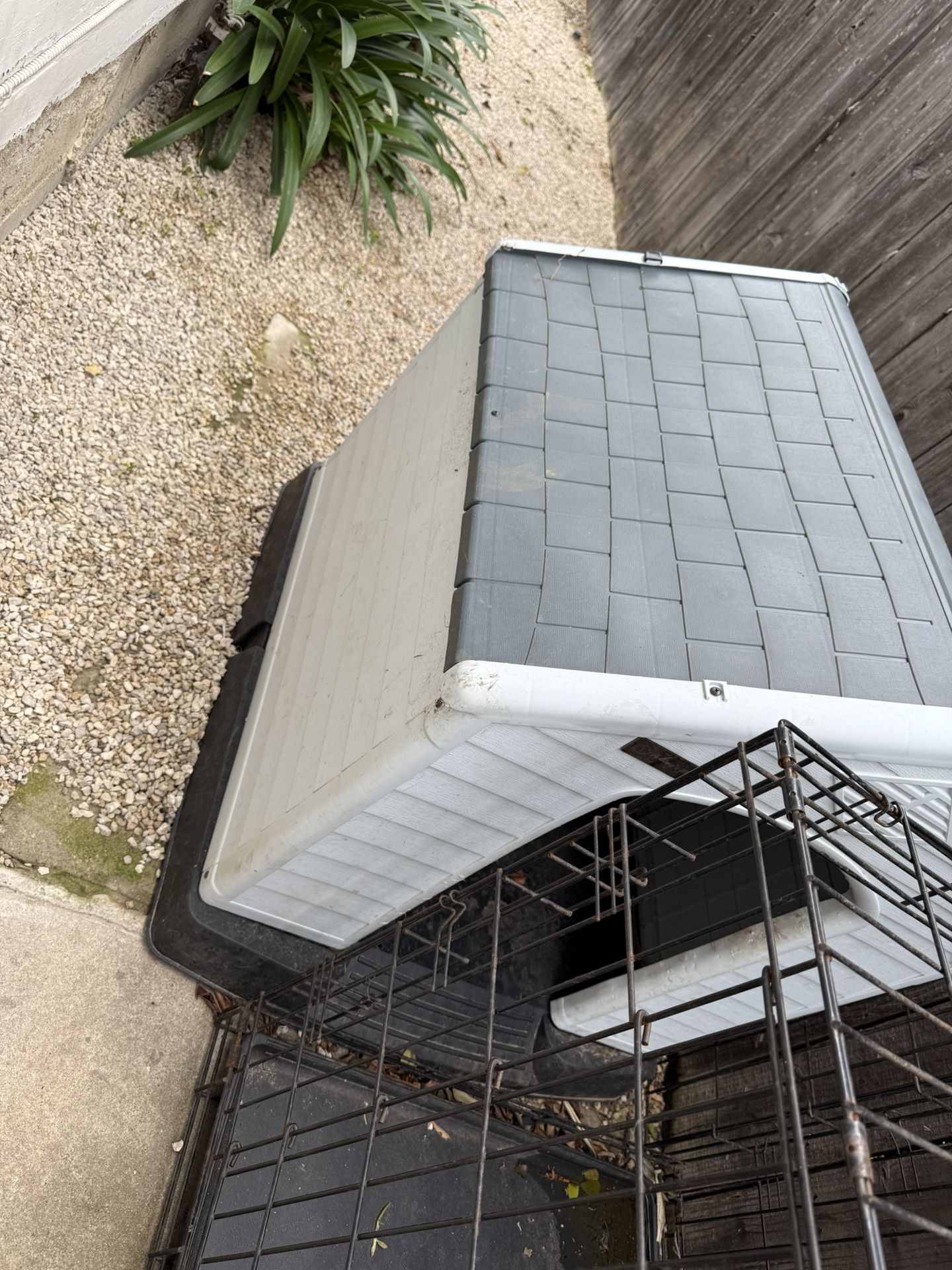 XL Dog Crate And Dog House