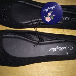 Woman Size 11 Shoes New