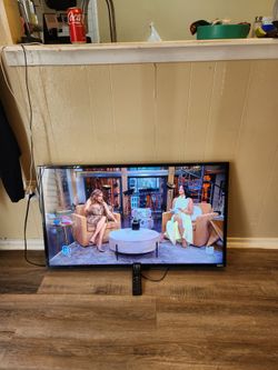 40"Vizio Tv Working Good you can check it before