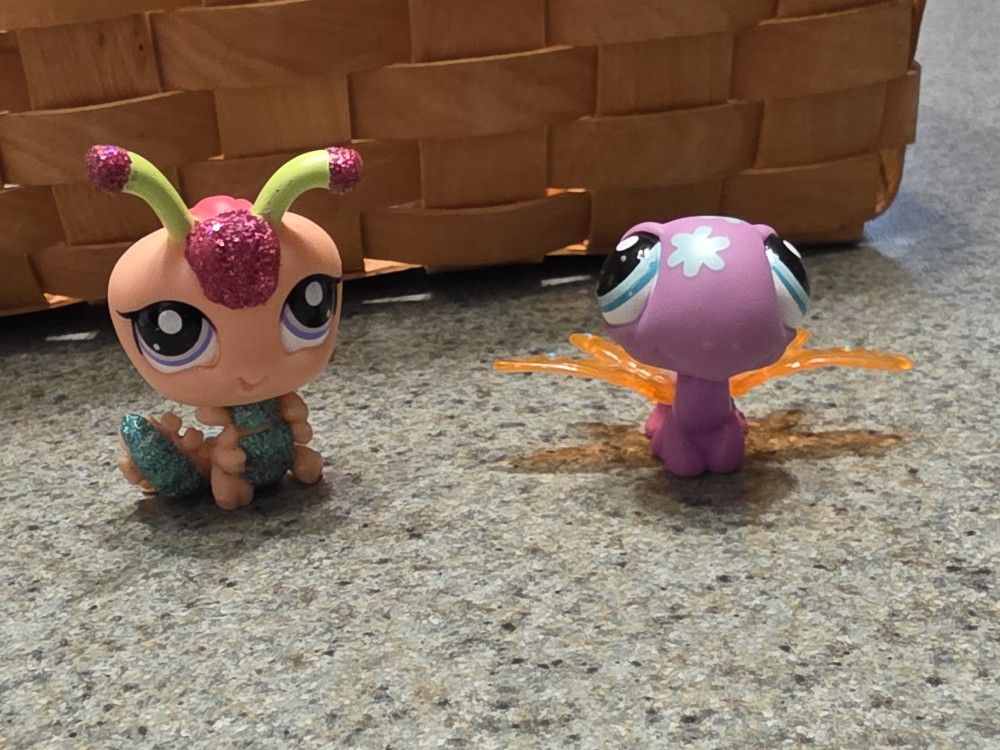 Littlest Pet Shop Centipede and Dragonfly