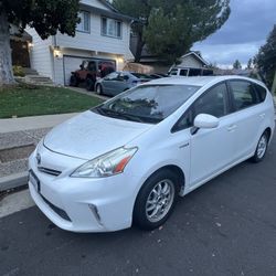 2014 Toyota Prius V