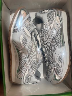 White Bottega Veneta Orbit sz14/48