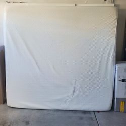 King size mattress in very good condition