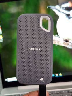 SanDisk Extreme 1TB Portable SSD External Hard SSD USB-C  (SDSSDE60-1T00) TESTED