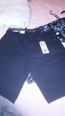Men's Levis shorts size 31