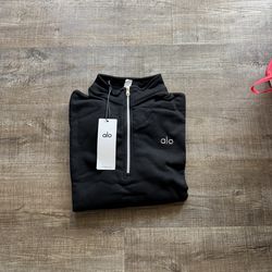 Alo quarter zip size medium