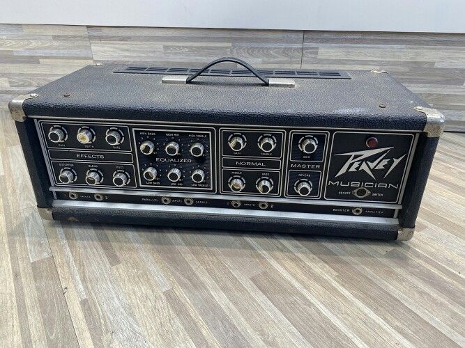 Vintage Peavey Musician Series 400 Guitar amp head