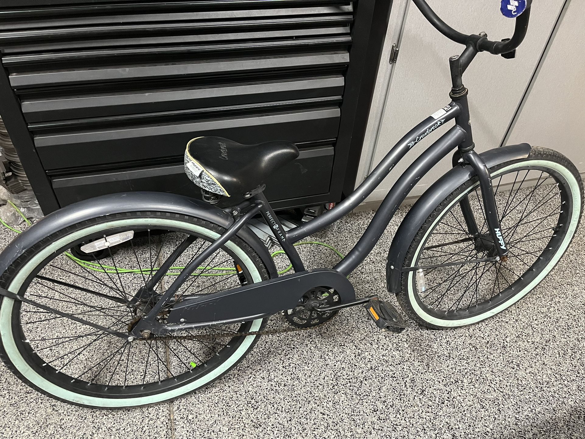 Huffy Cranbrook Beach Cruiser Bike