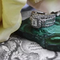 14k white gold cluster ring, size 7, almost 3 carats