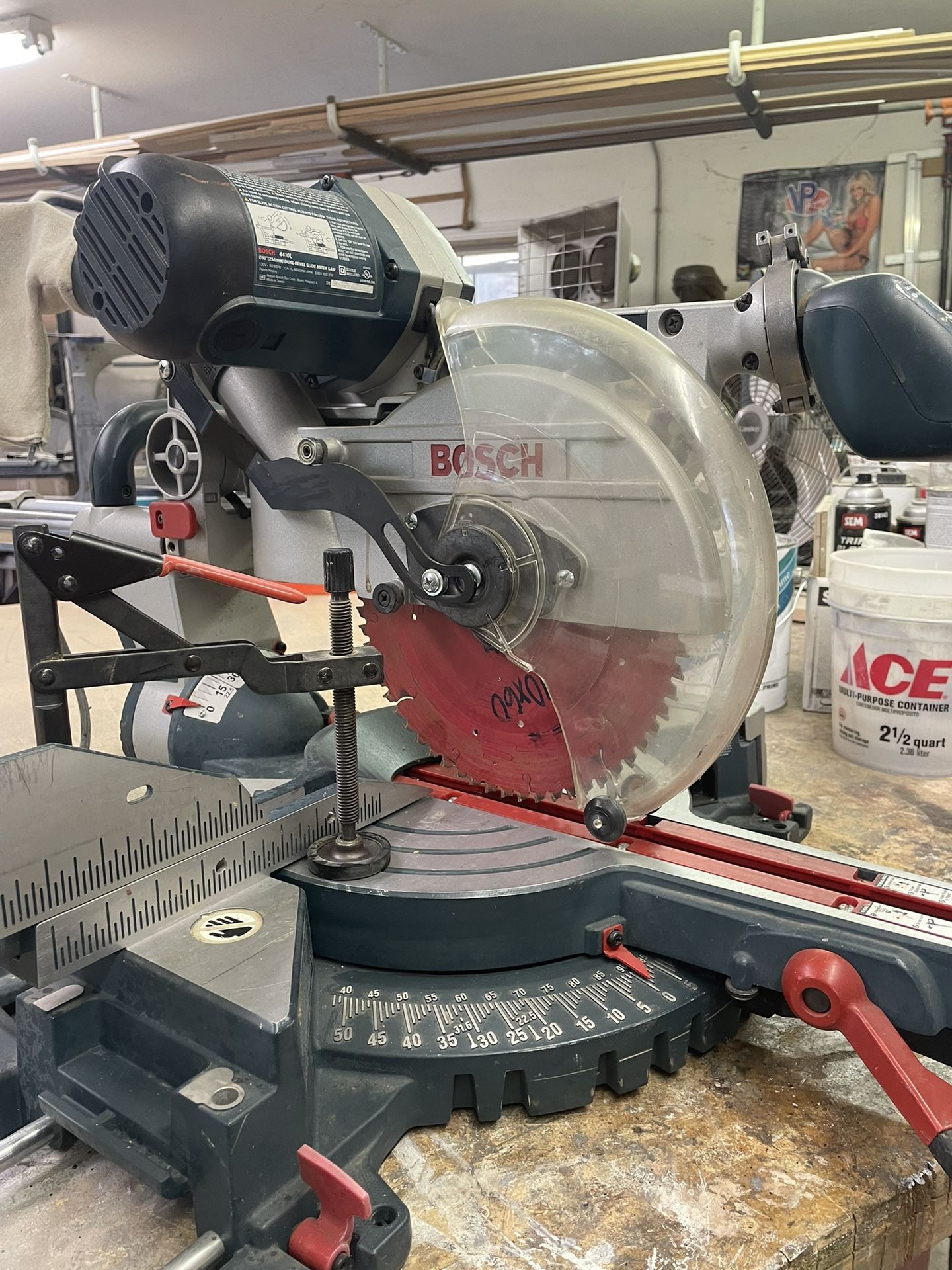 Compound Miter Saw