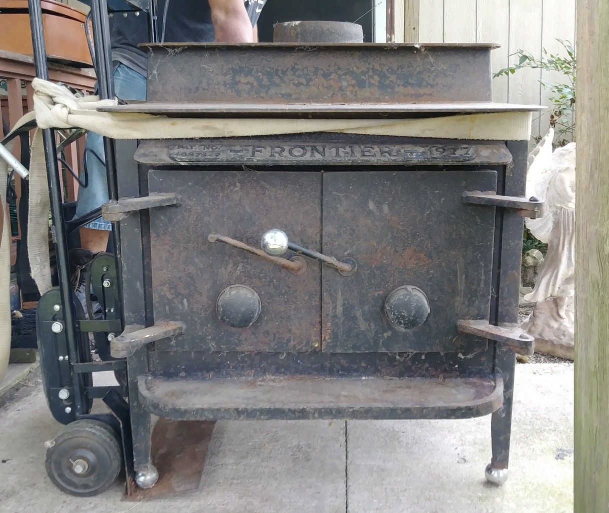 1977 Frontier Airtight wood burning stove for Sale in Decatur, IL - OfferUp
