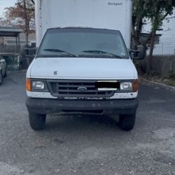 2004 Ford E350 Box Truck