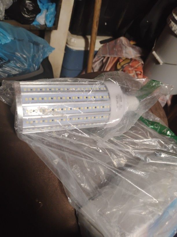 Corn Light Bulbs 6000w. 2 Bulbs 4 Only 25.00
